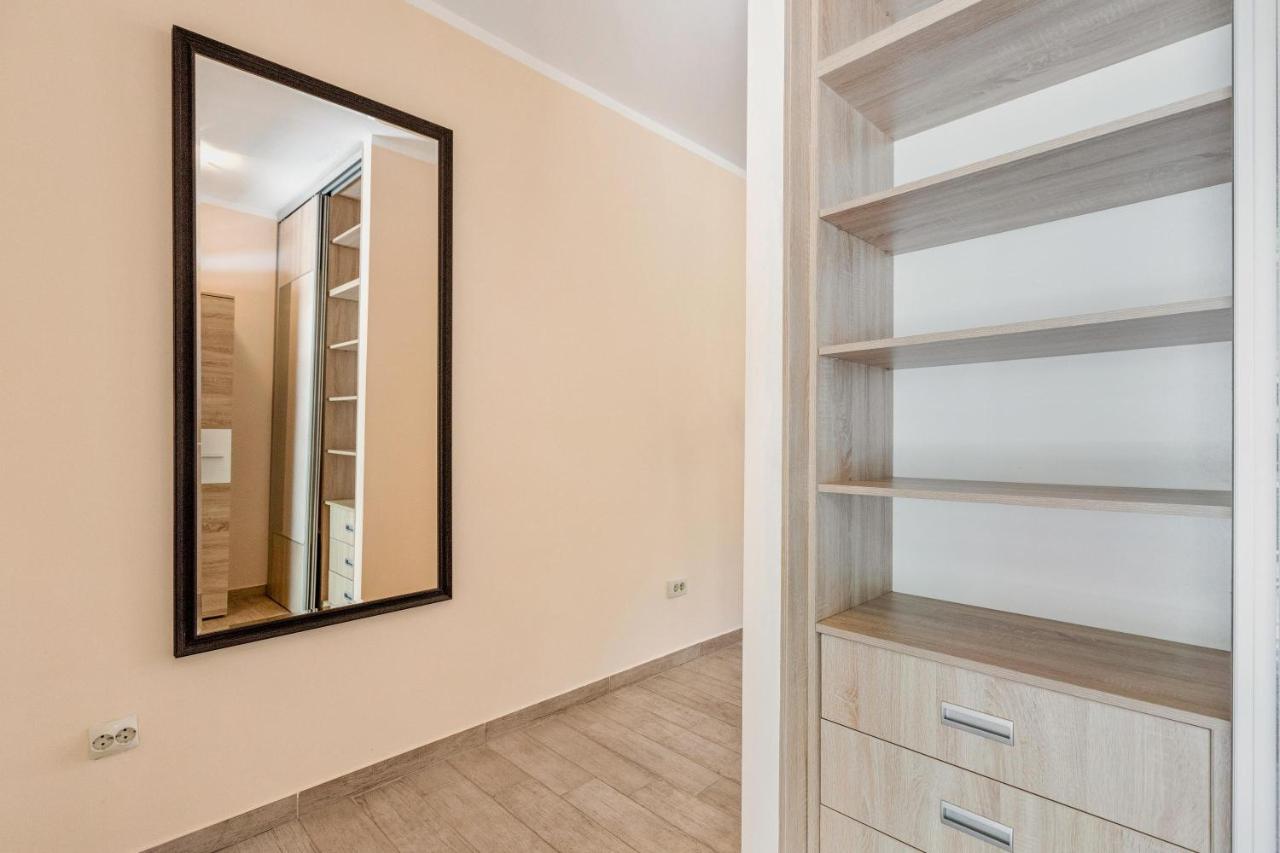 Muo Sea Front Apartments Котор Екстериор снимка