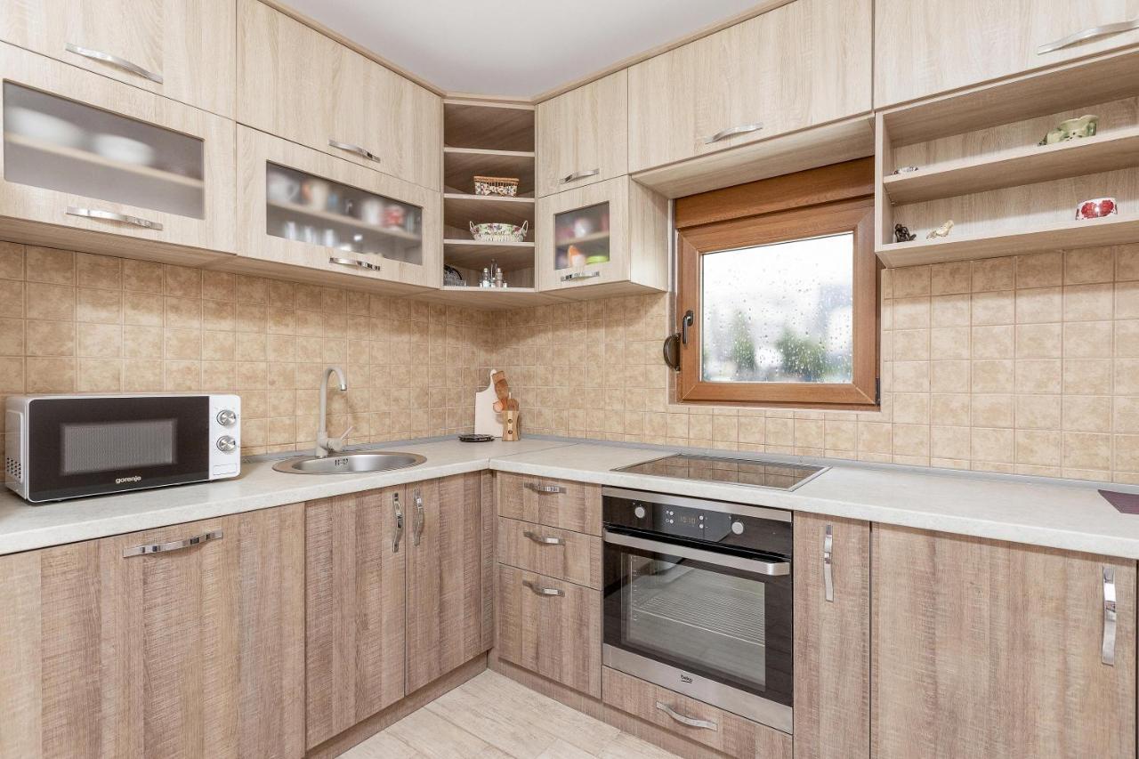 Muo Sea Front Apartments Котор Екстериор снимка